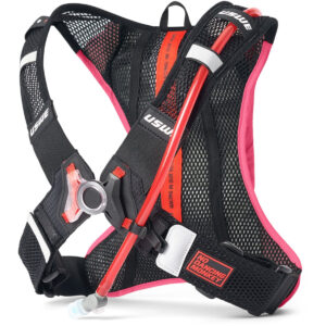 Mochila de hidratación USWE Race 2.0 2L rosada para competencia — vista 2
